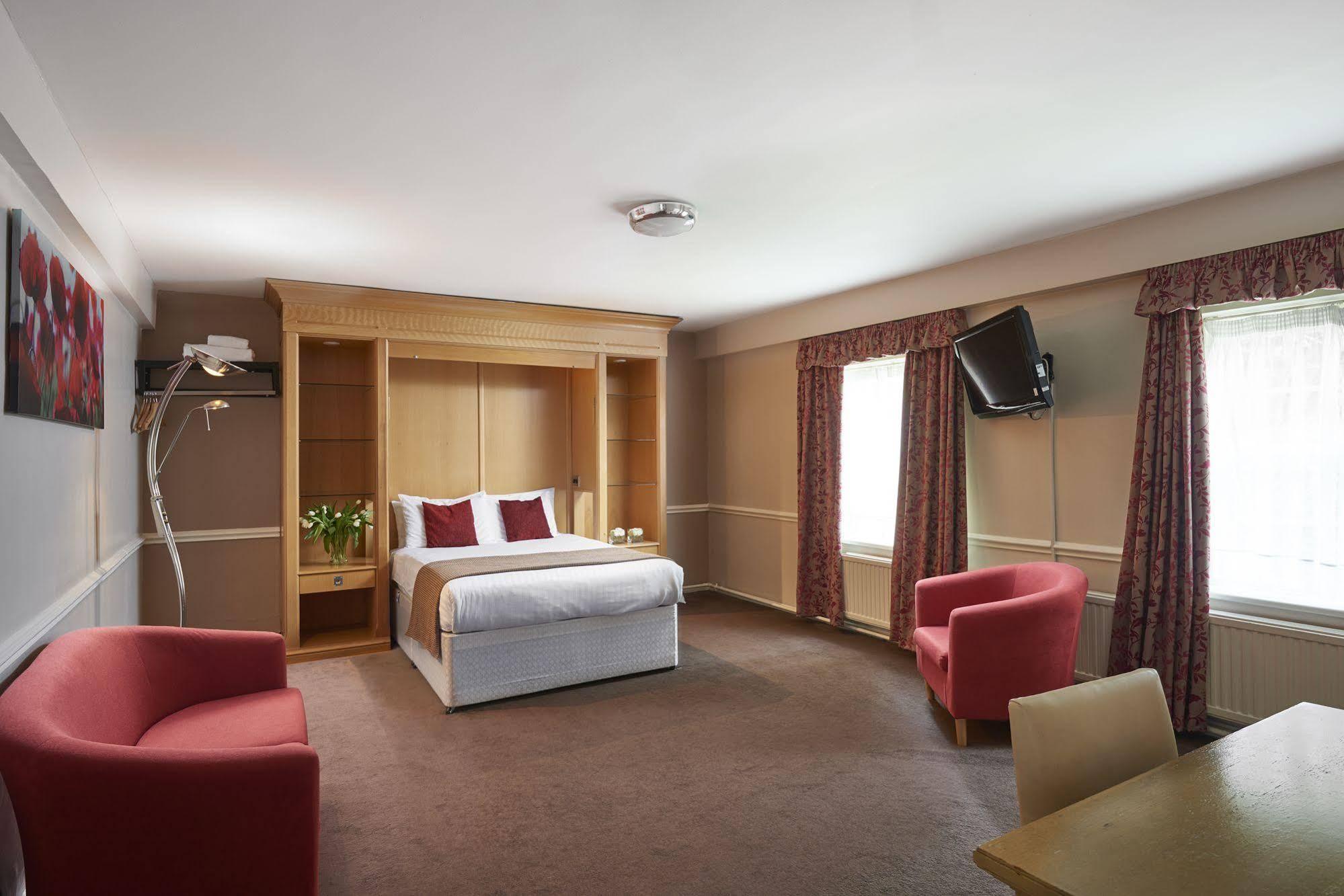 The Regency Hotel Solihull Exterior photo