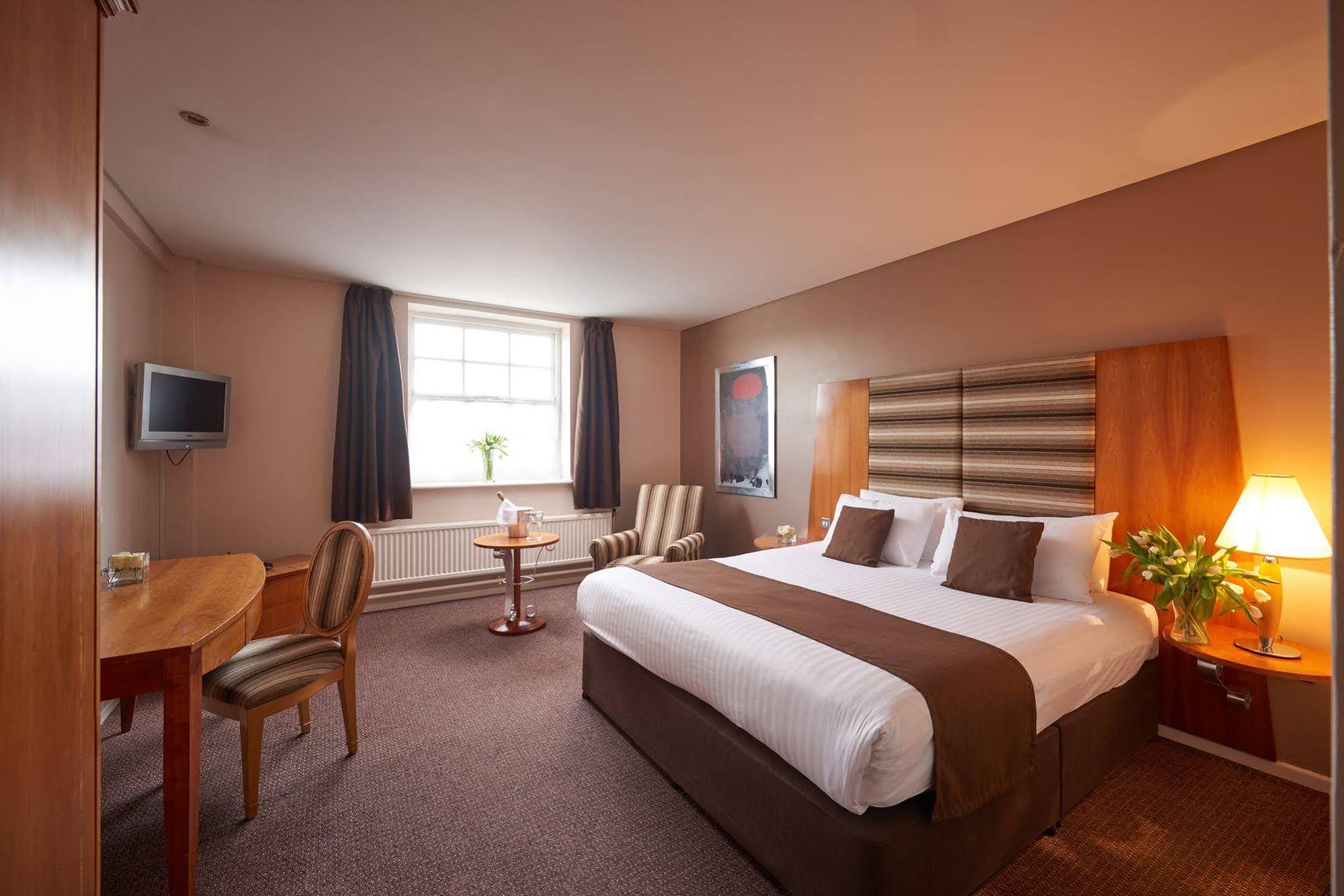 The Regency Hotel Solihull Exterior photo